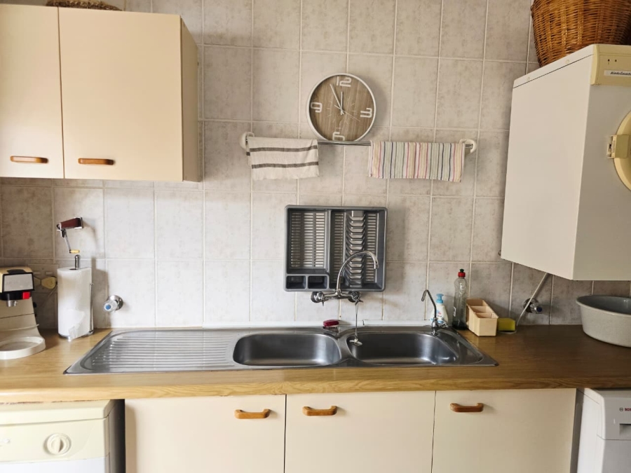 4 Bedroom Property for Sale in Dormehls Drift Western Cape